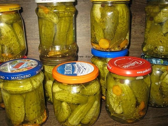 Korniszony w zalewie z miodem i przyprawami