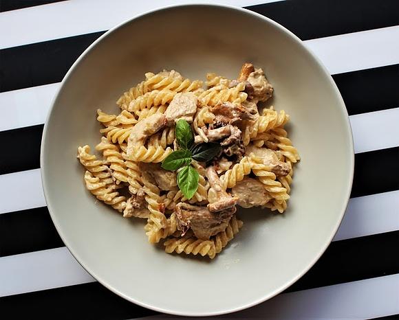 Fusilli z kurkami i finferli