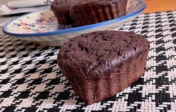 Muffinki brownie z cukinią