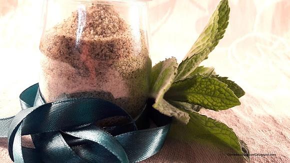 Miętowy cukier - aromatyzowany dodatek do ciast i napojów