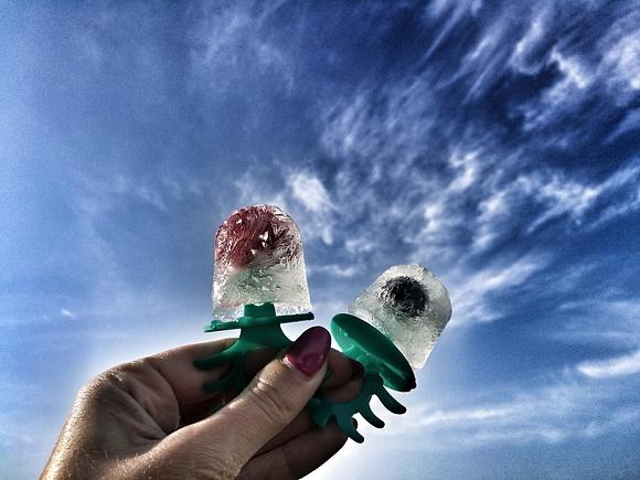 Lody z prosecco i owocami