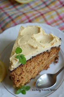 Bezglutenowe ciasto pietruszkowe z cytrynowym kremem mascarpone