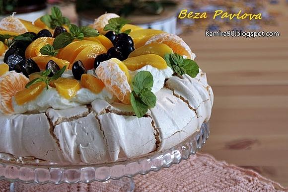 Beza Pavlova z kremem limonkowym