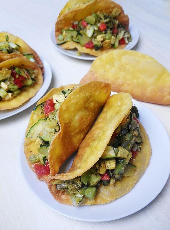 Taco od podstaw w domu z lekką sałatką wegańską
