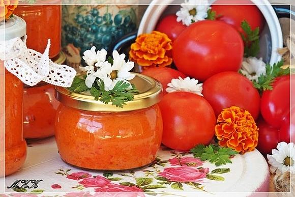 Domowa harissa - pikantny sos do przekąsek, makaronu i mięs