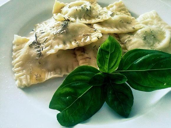 Ravioli z nadzieniem z cukinii