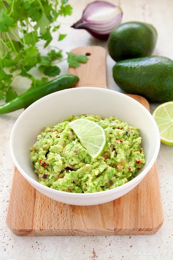 Guacamole – tradycyjny meksykański dip na bazie awokado