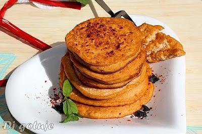 Bezglutenowe placki z tofu pomidorowego