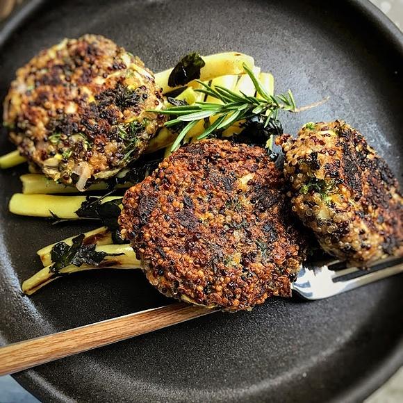 Kotleciki z quinoa i cukinii