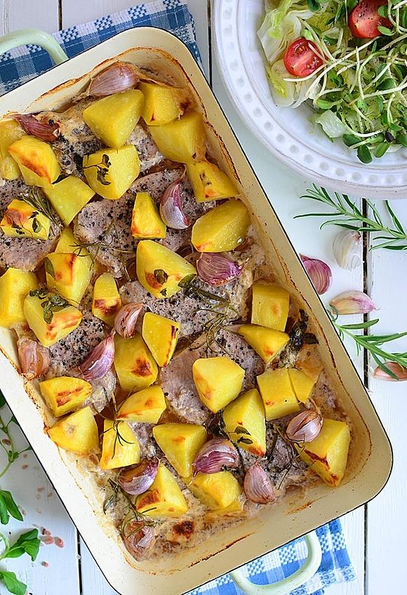 Schab pieczony z ziemniakami w jednym naczyniu