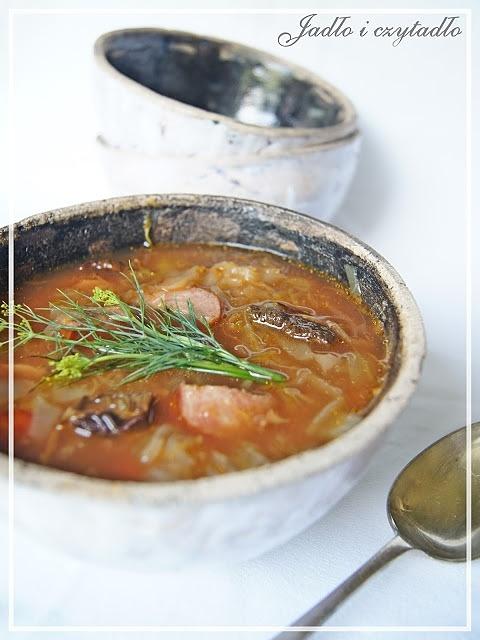 Zupa bigos - przepis na smakowitą kapuśniakową wersję