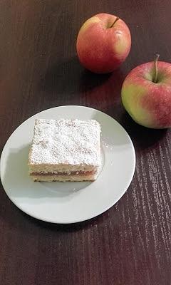 Szarlotka biszkoptowa