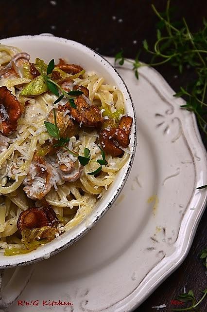 Spaghetti z kurek i porem