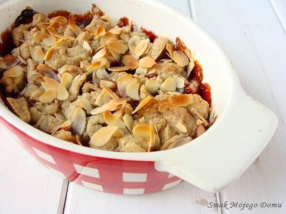 Crumble ze śliwkami i cynamonem