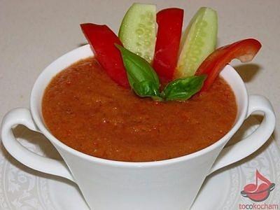 Gazpacho na diecie dr Dąbrowskiej – hiszpańska zupa na zimno