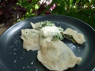 Pierogi ze szpinakiem i białym serem