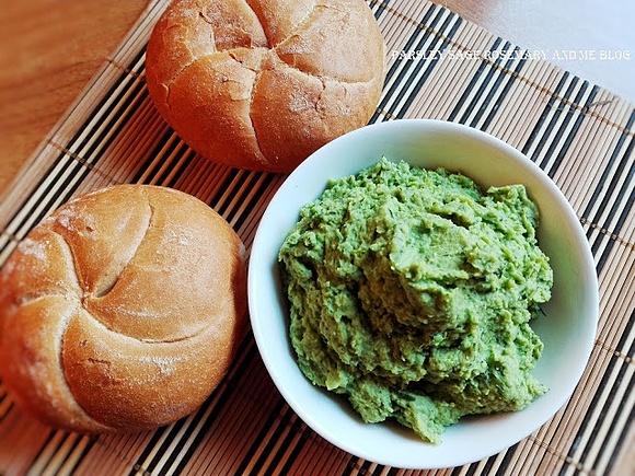 Pasta z zielonego groszku vegan