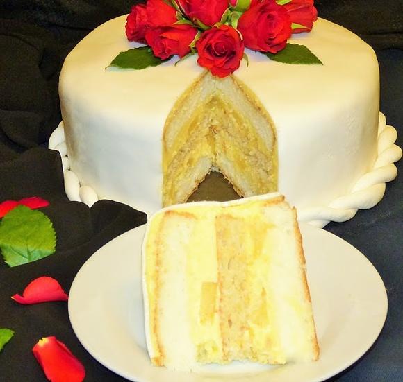 Tort ananasowo kokosowy