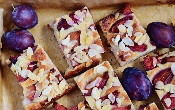 Ciasto twarogowe ze śliwkami na Thermomix