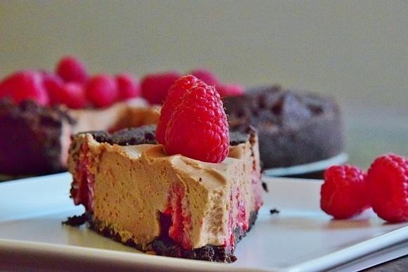 Czekoladowa tarta z malinami bez pieczenia Thermomix