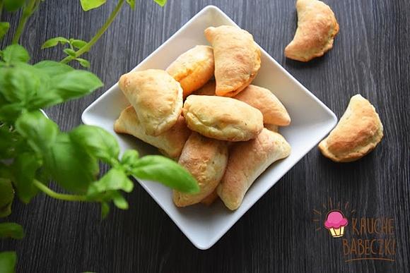 Pieczone pierożki kebabowe z indykiem