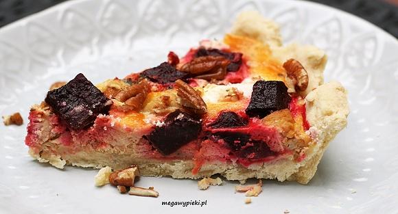 Tarta z burakami, kurczakiem i fetą