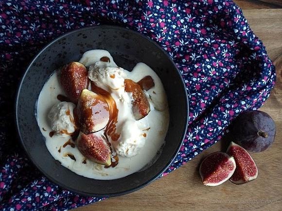 Ach co to był za ślub! Figi w miodowym karmelu z miodowym semifreddo