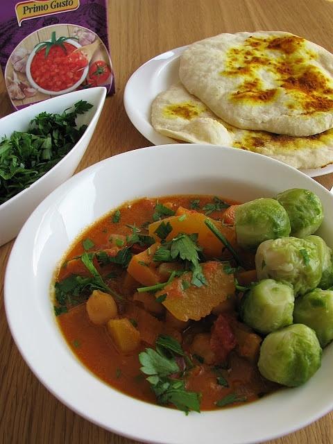 Dyniowe curry z naan
