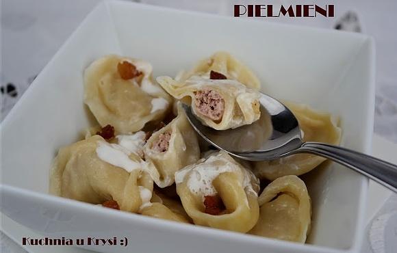 Pielmieni - tradycyjne rosyjskie pierogi z mięsem