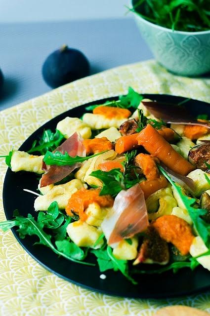 Gnocchi z figami szynką prsut i puree z dyni i marchewki