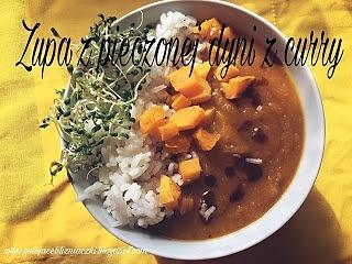 Zupa z pieczonej dyni z curry