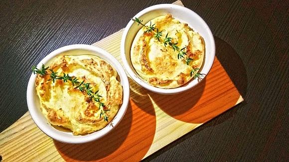 Suflet ziemniaczany z parmezanem
