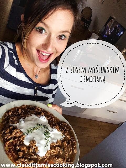 Placki ziemniaczane z sosem myśliwskim