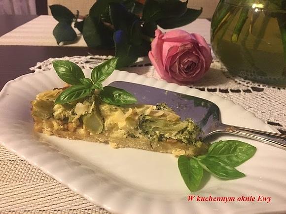 Tarta z kurczakiem i brokułem