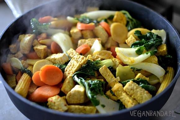 Tempeh z warzywami po chińsku
