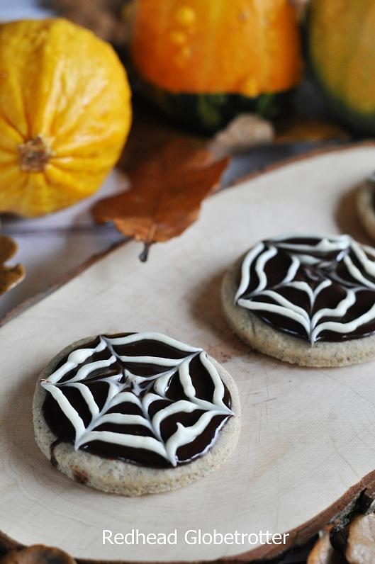 Kawowe ciasteczka z pajęczyną na Halloween