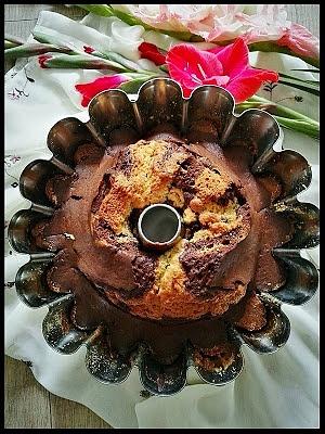 Babka czekoladowo-śmietanowa