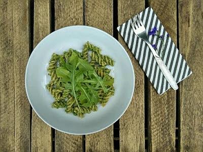 Makaron z pesto z rukoli