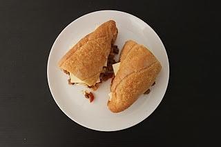 Amerykańska kanapka Sloppy Joe
