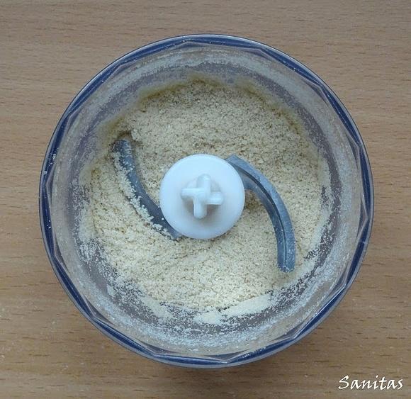 Wegański parmezan