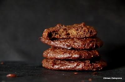 Bezglutenowe wegańskie ciastka brownie z pieczonej dyni