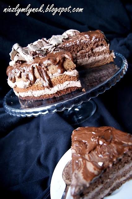 Czekoladowy tort z burbonem