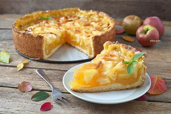 Jabłecznik z winem - Apfel-Weintorte