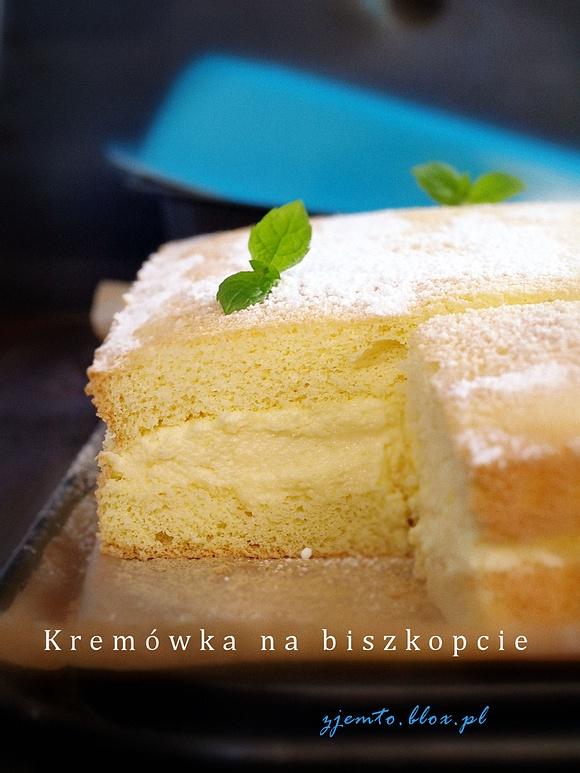 Kremówka na biszkopcie