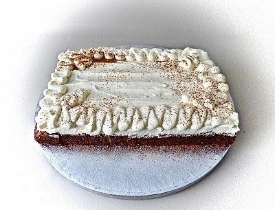 Marchewkowe ciasto z migdałami i kremem z cream cheese