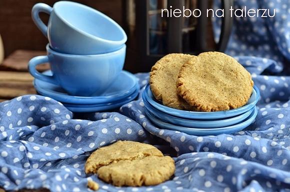 Kruche ciasteczka z tahini i sezamem