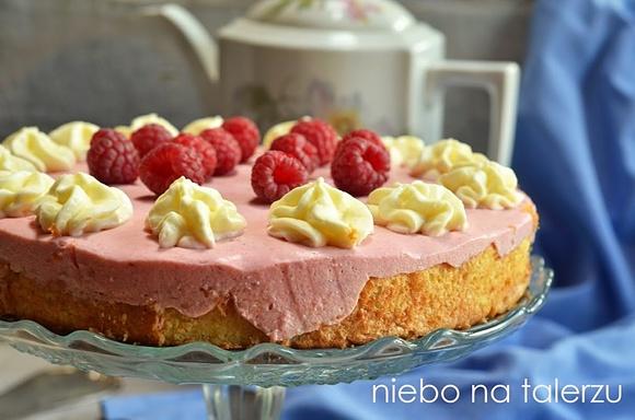 Ciasto z kaszy jaglanej z malinową pianką
