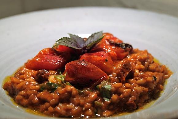 Risotto potrójnie pomidorowe z bazylią