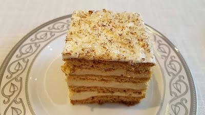 Marlenka - Miodowe ciasto z masą budyniową i czekoladą