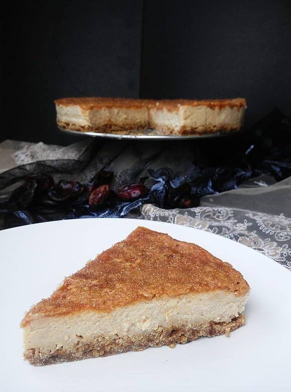 Pyszne orzechowe ciasto bez pieczenia wegańskie bezglutenowe